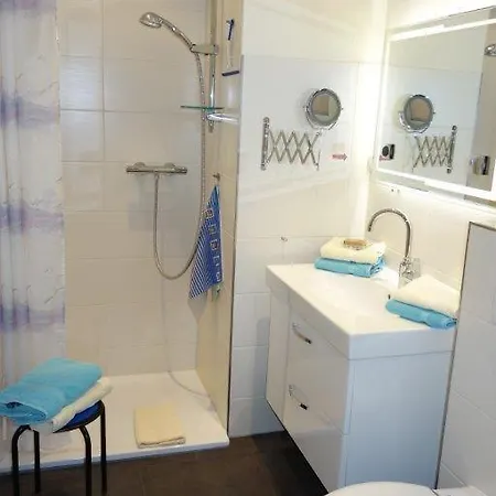 Residenz Adolfstr6 A 12 - Ferienwohnung 2 Zimmer Seeblick Apartamento *