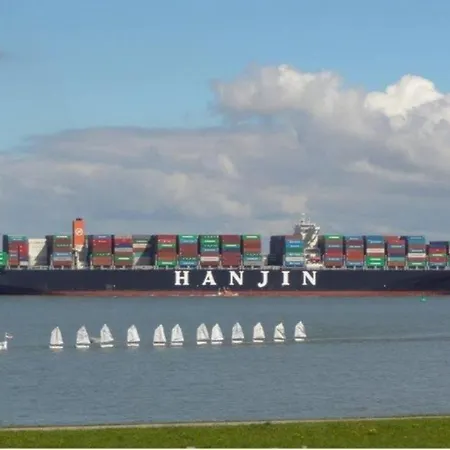 Residenz Adolfstr6 A 12 - Ferienwohnung 2 Zimmer Seeblick Cuxhaven